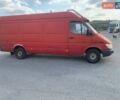 Красный Мерседес Sprinter, объемом двигателя 2.15 л и пробегом 345 тыс. км за 8900 $, фото 3 на Automoto.ua