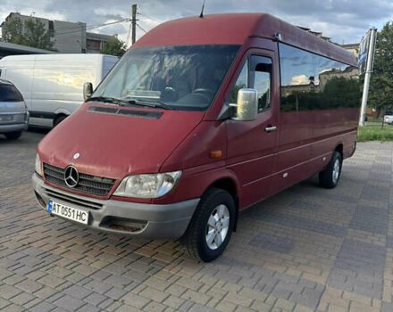 Червоний Мерседес Sprinter, об'ємом двигуна 2.69 л та пробігом 540 тис. км за 9300 $, фото 4 на Automoto.ua