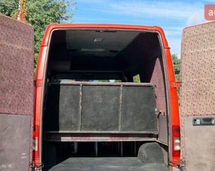 Красный Мерседес Sprinter, объемом двигателя 2.2 л и пробегом 542 тыс. км за 7600 $, фото 22 на Automoto.ua