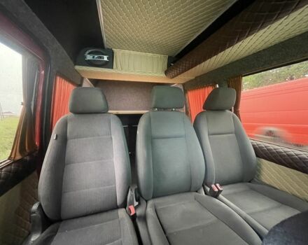 Красный Мерседес Sprinter, объемом двигателя 2.1 л и пробегом 450 тыс. км за 8850 $, фото 11 на Automoto.ua