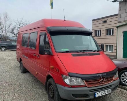 Красный Мерседес Sprinter, объемом двигателя 2.1 л и пробегом 260 тыс. км за 6800 $, фото 2 на Automoto.ua