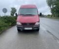 Красный Мерседес Sprinter, объемом двигателя 2.1 л и пробегом 450 тыс. км за 8850 $, фото 1 на Automoto.ua