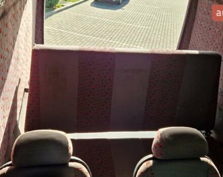 Красный Мерседес Sprinter, объемом двигателя 2.2 л и пробегом 542 тыс. км за 7600 $, фото 18 на Automoto.ua
