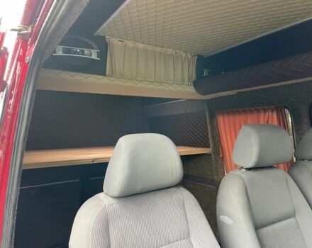 Красный Мерседес Sprinter, объемом двигателя 2.1 л и пробегом 450 тыс. км за 8850 $, фото 13 на Automoto.ua