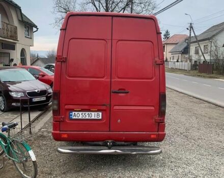 Красный Мерседес Sprinter, объемом двигателя 2.1 л и пробегом 260 тыс. км за 6800 $, фото 5 на Automoto.ua