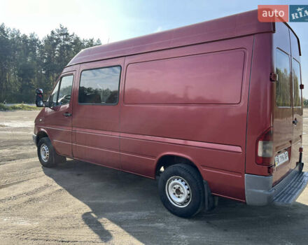 Красный Мерседес Sprinter, объемом двигателя 2.2 л и пробегом 606 тыс. км за 8700 $, фото 4 на Automoto.ua