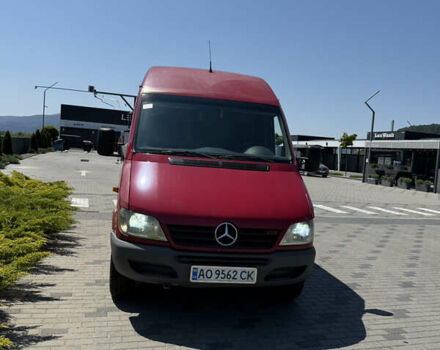 Красный Мерседес Sprinter, объемом двигателя 2.69 л и пробегом 480 тыс. км за 11800 $, фото 11 на Automoto.ua