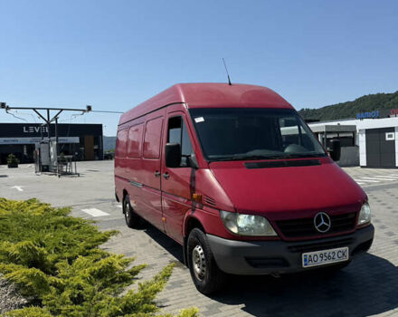 Красный Мерседес Sprinter, объемом двигателя 2.69 л и пробегом 480 тыс. км за 11800 $, фото 9 на Automoto.ua