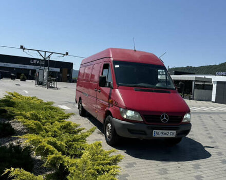 Красный Мерседес Sprinter, объемом двигателя 2.69 л и пробегом 480 тыс. км за 11800 $, фото 13 на Automoto.ua