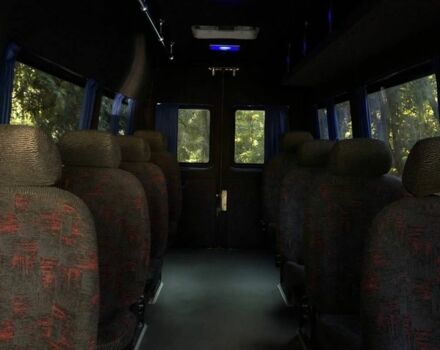 Красный Мерседес Sprinter, объемом двигателя 2 л и пробегом 390 тыс. км за 8500 $, фото 5 на Automoto.ua