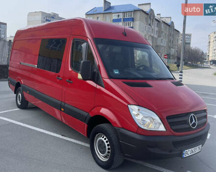 Красный Мерседес Sprinter, объемом двигателя 2.99 л и пробегом 600 тыс. км за 15500 $, фото 2 на Automoto.ua