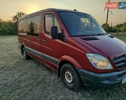 Червоний Мерседес Sprinter, об'ємом двигуна 2.99 л та пробігом 415 тис. км за 7500 $, фото 4 на Automoto.ua
