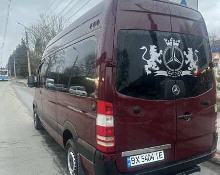 Красный Мерседес Sprinter, объемом двигателя 2.1 л и пробегом 430 тыс. км за 10000 $, фото 3 на Automoto.ua