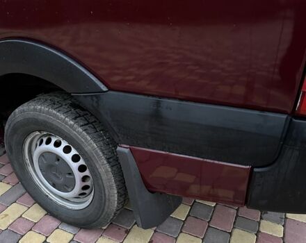 Красный Мерседес Sprinter, объемом двигателя 2.1 л и пробегом 430 тыс. км за 10000 $, фото 5 на Automoto.ua