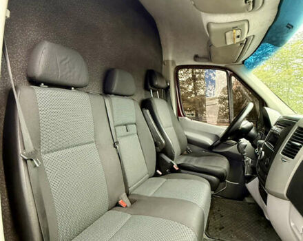Красный Мерседес Sprinter, объемом двигателя 2.2 л и пробегом 390 тыс. км за 12900 $, фото 16 на Automoto.ua