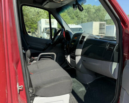 Красный Мерседес Sprinter, объемом двигателя 3 л и пробегом 432 тыс. км за 31300 $, фото 8 на Automoto.ua