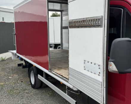 Красный Мерседес Sprinter, объемом двигателя 3 л и пробегом 300 тыс. км за 28799 $, фото 26 на Automoto.ua