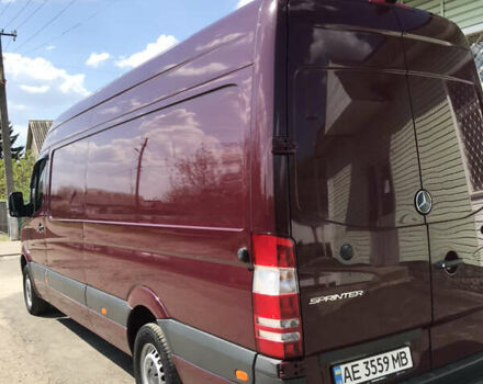 Красный Мерседес Sprinter, объемом двигателя 2.14 л и пробегом 297 тыс. км за 20000 $, фото 6 на Automoto.ua