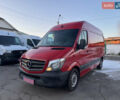 Красный Мерседес Sprinter, объемом двигателя 2.2 л и пробегом 331 тыс. км за 18900 $, фото 2 на Automoto.ua