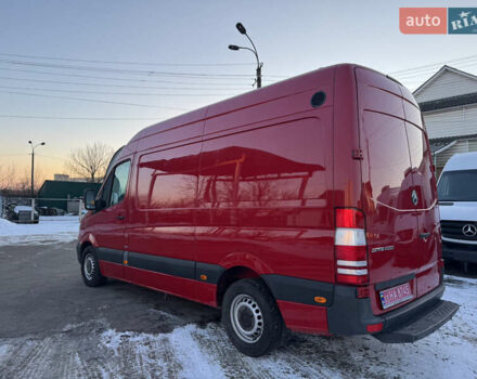 Красный Мерседес Sprinter, объемом двигателя 2.2 л и пробегом 331 тыс. км за 18900 $, фото 9 на Automoto.ua