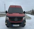 Красный Мерседес Sprinter, объемом двигателя 2.14 л и пробегом 184 тыс. км за 34900 $, фото 2 на Automoto.ua