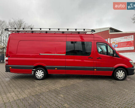 Красный Мерседес Sprinter, объемом двигателя 0 л и пробегом 239 тыс. км за 19000 $, фото 1 на Automoto.ua