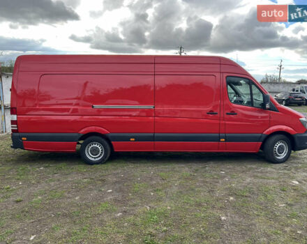 Красный Мерседес Sprinter, объемом двигателя 2.2 л и пробегом 291 тыс. км за 22499 $, фото 5 на Automoto.ua