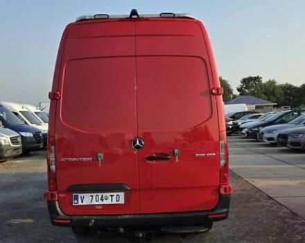 Червоний Мерседес Sprinter, об'ємом двигуна 2.99 л та пробігом 265 тис. км за 46700 $, фото 5 на Automoto.ua
