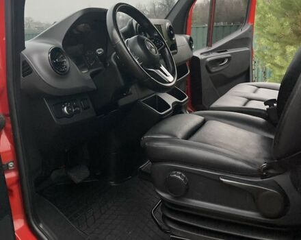 Красный Мерседес Sprinter, объемом двигателя 2.1 л и пробегом 364 тыс. км за 22900 $, фото 2 на Automoto.ua