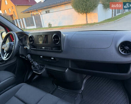 Красный Мерседес Sprinter, объемом двигателя 0 л и пробегом 228 тыс. км за 24800 $, фото 16 на Automoto.ua