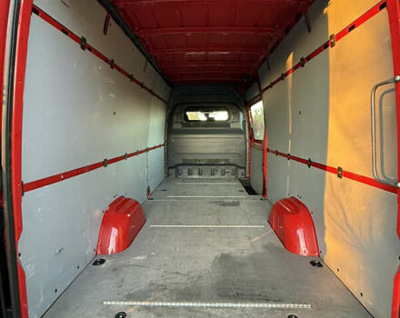 Красный Мерседес Sprinter, объемом двигателя 0 л и пробегом 228 тыс. км за 24800 $, фото 17 на Automoto.ua