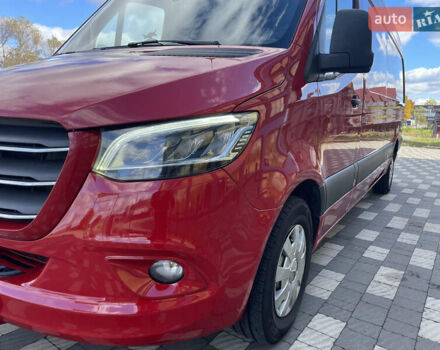 Красный Мерседес Sprinter, объемом двигателя 1.95 л и пробегом 255 тыс. км за 25500 $, фото 3 на Automoto.ua