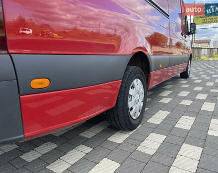 Красный Мерседес Sprinter, объемом двигателя 1.95 л и пробегом 255 тыс. км за 25500 $, фото 9 на Automoto.ua