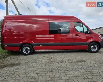 Красный Мерседес Sprinter, объемом двигателя 2.14 л и пробегом 279 тыс. км за 28999 $, фото 5 на Automoto.ua