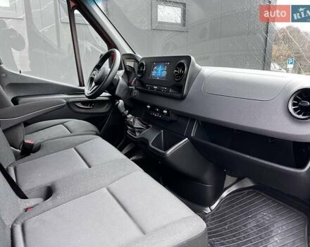 Красный Мерседес Sprinter, объемом двигателя 1.95 л и пробегом 229 тыс. км за 29500 $, фото 15 на Automoto.ua
