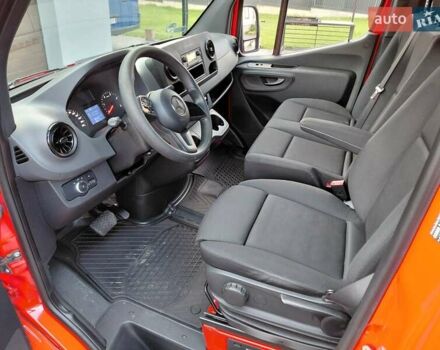 Красный Мерседес Sprinter, объемом двигателя 3 л и пробегом 360 тыс. км за 40679 $, фото 19 на Automoto.ua