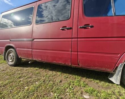 Красный Мерседес Sprinter, объемом двигателя 2.1 л и пробегом 22 тыс. км за 5600 $, фото 1 на Automoto.ua