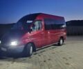 Красный Мерседес Sprinter, объемом двигателя 2.69 л и пробегом 315 тыс. км за 8900 $, фото 1 на Automoto.ua