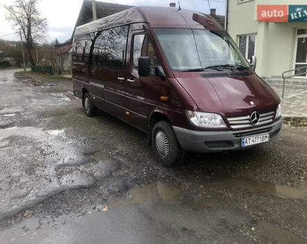 Червоний Мерседес Sprinter, об'ємом двигуна 2.7 л та пробігом 530 тис. км за 11200 $, фото 22 на Automoto.ua
