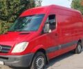 Красный Мерседес Sprinter, объемом двигателя 2.15 л и пробегом 500 тыс. км за 9000 $, фото 1 на Automoto.ua