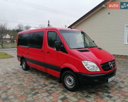 Красный Мерседес Sprinter, объемом двигателя 2.14 л и пробегом 380 тыс. км за 11800 $, фото 6 на Automoto.ua