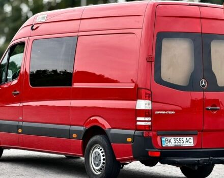Красный Мерседес Sprinter, объемом двигателя 2.2 л и пробегом 450 тыс. км за 15900 $, фото 7 на Automoto.ua