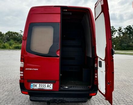 Красный Мерседес Sprinter, объемом двигателя 2.2 л и пробегом 450 тыс. км за 15900 $, фото 23 на Automoto.ua