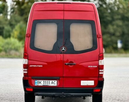 Красный Мерседес Sprinter, объемом двигателя 2.2 л и пробегом 450 тыс. км за 15900 $, фото 5 на Automoto.ua
