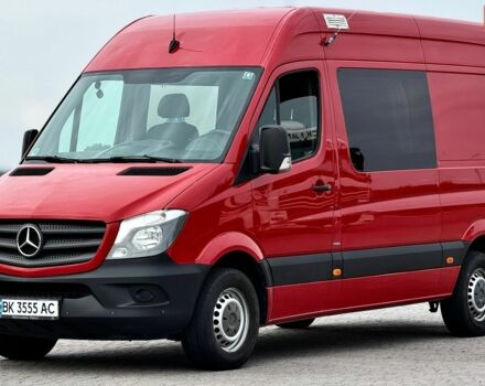 Красный Мерседес Sprinter, объемом двигателя 2.2 л и пробегом 450 тыс. км за 15900 $, фото 2 на Automoto.ua