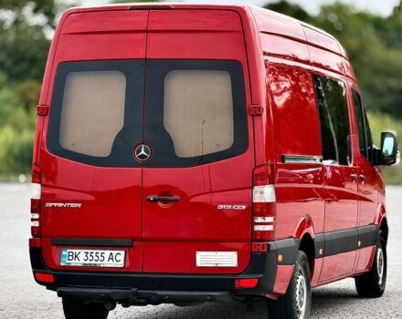 Красный Мерседес Sprinter, объемом двигателя 2.2 л и пробегом 450 тыс. км за 15900 $, фото 4 на Automoto.ua