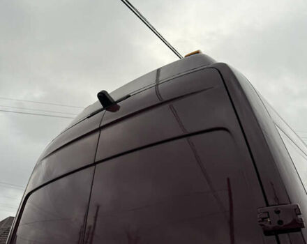 Красный Мерседес Sprinter, объемом двигателя 2.99 л и пробегом 350 тыс. км за 45000 $, фото 23 на Automoto.ua