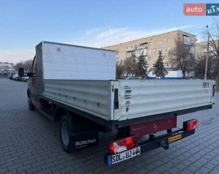 Красный Мерседес Sprinter, объемом двигателя 2.2 л и пробегом 246 тыс. км за 23400 $, фото 4 на Automoto.ua