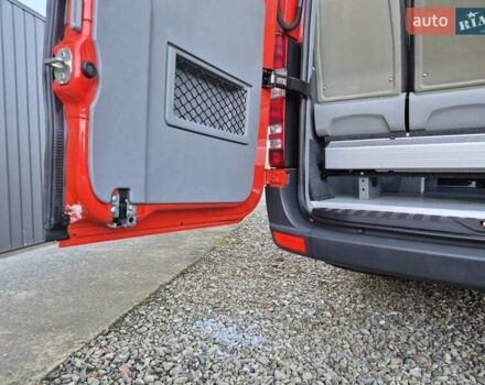 Красный Мерседес Sprinter, объемом двигателя 2.2 л и пробегом 200 тыс. км за 33900 $, фото 35 на Automoto.ua