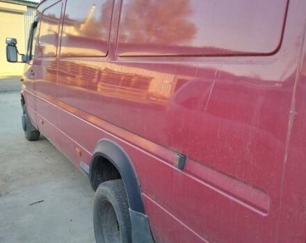 Красный Мерседес Sprinter, объемом двигателя 2.69 л и пробегом 586 тыс. км за 8300 $, фото 5 на Automoto.ua